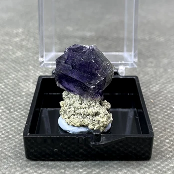 НОВИНКА! 100% Натуральный Фиолетовый флюорит, инкапсулированные образцы минералов симбиоза буланжерита и арсенопирита + размер коробки 3,4 см