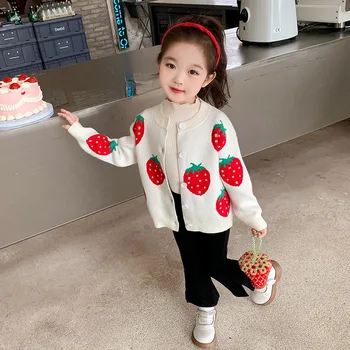 Корейский осенне-зимний новинка 2023 года, модный клубничный свитер с круглым вырезом для девочек, милое пальто-кардиган